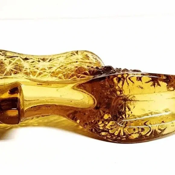 Vintage Amber Glass Shoe - Picture 5 of 6